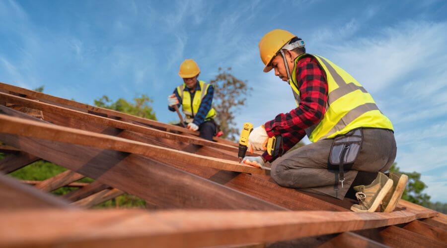 Professional gutter cleaning in Ione, CA